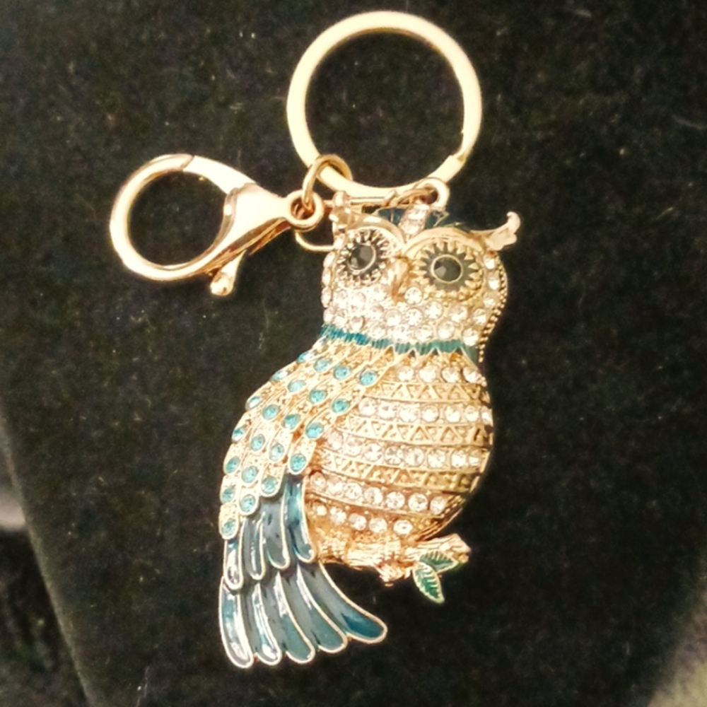 Crystal and Enamel Goldtone OWL Keychain